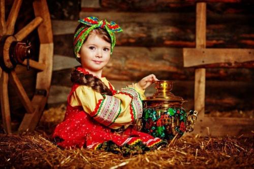 Раньше женщины подчёркивали свой возраст, свой статус. 01