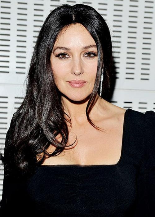 Вы никогда не догадаетесь, какой главный бьюти секрет от Моники! 03