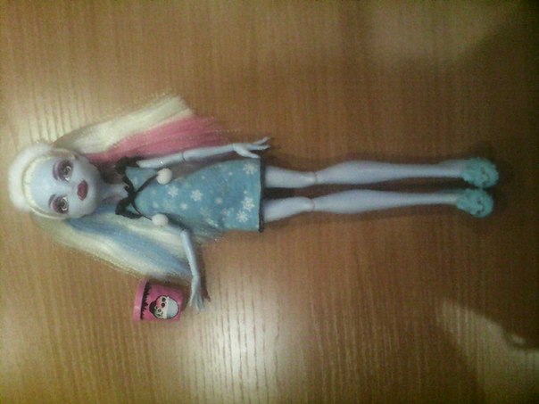 •°•°•Abbey Bominable•°•°•. Фото моей куклу Эбби из колекции Dead Tired. 01