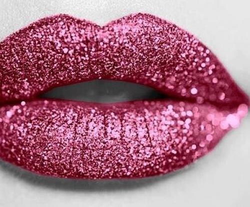 Глиттер в центре внимания в новогоднем макияже? 03 Глиттер в центре внимания в новогоднем макияже? 03