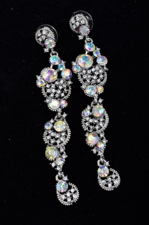 Советы по выбору сережек для невесты. 02