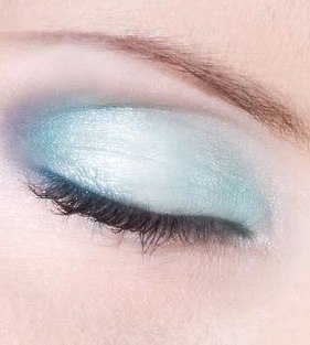 Макияж - самое красивое проявление женского коварства. 08