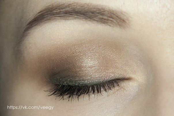 Как сделать макияж глаз за пять минут! 08