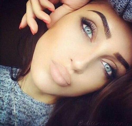 Милые девушки идёт запись на МАРТ на свадебные прически макияж! 01