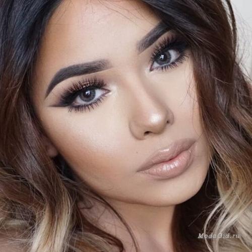 К моде можно относиться по-разному, следуя беспрекословно ее советам либо относясь к ним с определенной долей здорового скептицизма. 01