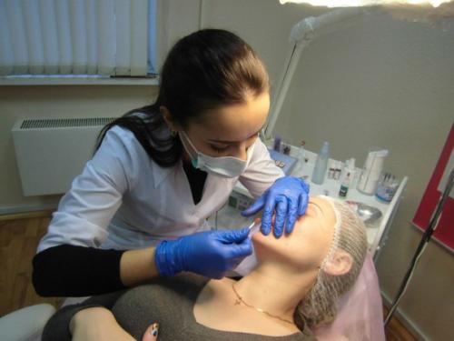 Девчата!  Требуются модели на перманентный макияж оплата только расходных материалов (Германия! 02