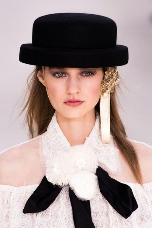 Дымчатыми Глазами сейчас сложно удивить. 02