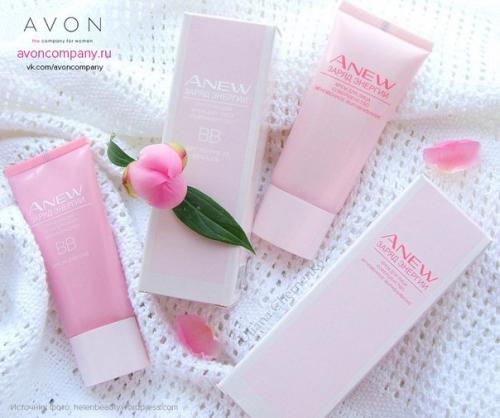 Девченки хочу поделиться, нет, двже похвастаться со своим супер приобретением в эйвон, это мой крем для лица - совершенство. 01