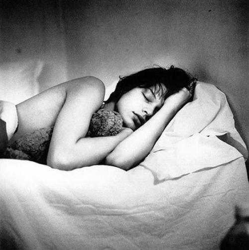 Настоящая женская красота в фотосерии Женщины до 10 Утра. 03