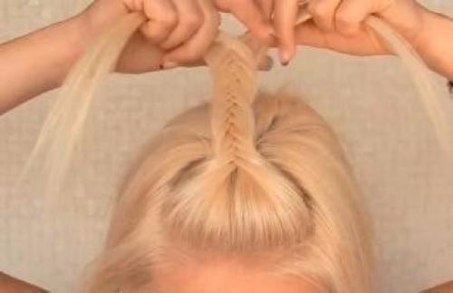 Красивая и простая прическа. 01