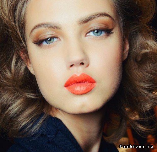 Тенденции в макияже весны 2014 года. Тенденции в макияже весны 2014 года.
