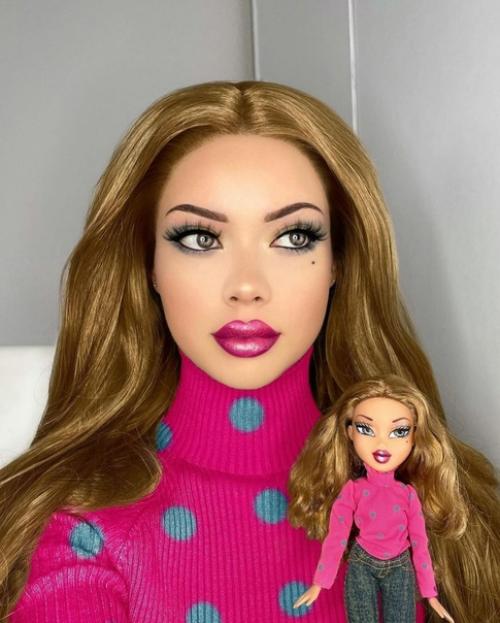 Очень трогательно.  Куклы Bratz в исполнении @Delia. 06