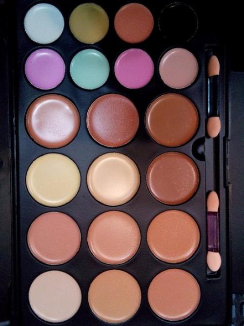 Консилер МАС (12 больших 8 мини тонов). 01