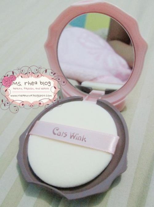 Tony Moly?  Cats Wink Clear Pact 01 (cветлый бежевый). 05