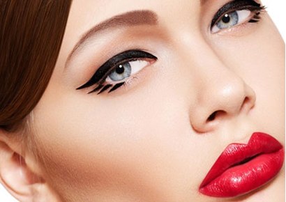 Татуаж глаз стрелки.