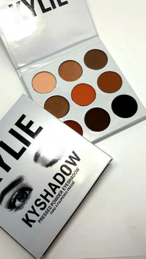 Теней для глаз Kylie Kyshadow. 02 Теней для глаз Kylie Kyshadow. 02