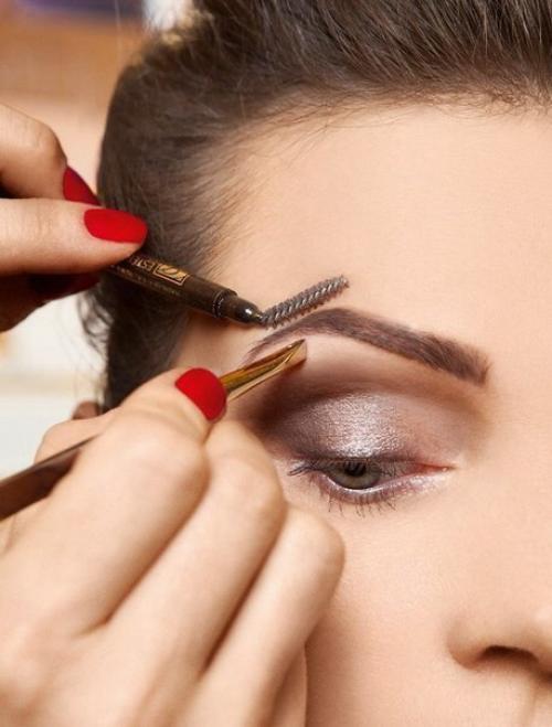 Брови?  Все мы знаем, что брови, это обрамление лица, что они способны сотворить ваш образ даже если у вас не нанесен макияж! 01 Брови?  Все мы знаем, что брови, это обрамление лица, что они способны сотворить ваш образ даже если у вас не нанесен макияж! 01