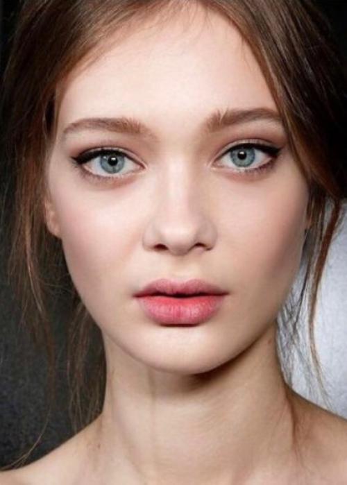 В предверии выпускных вечеров, мы хотим поделиться с вами статьёй о модных тенденциях в макияже 2017. 03