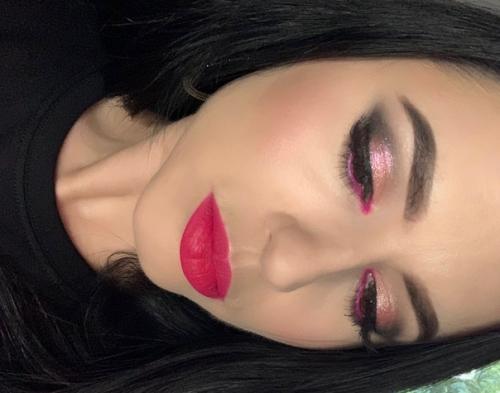 Оцените пожалуйста. Люблю экспериментировать с яркими цветами. 08