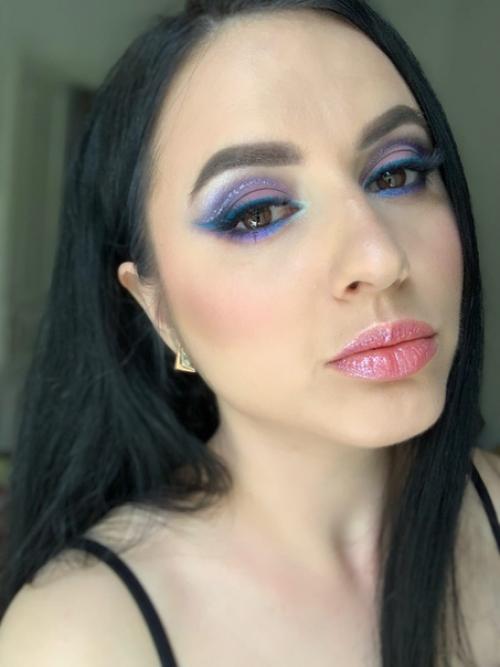 Оцените пожалуйста. Люблю экспериментировать с яркими цветами. 04