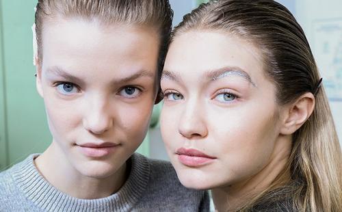 Цветные тени и блестки под бровями: новый горячий тренд в макияже! 06 Цветные тени и блестки под бровями: новый горячий тренд в макияже! 06