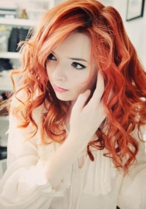 Как сделать причёску Мальвинка с косой самой себе. 04