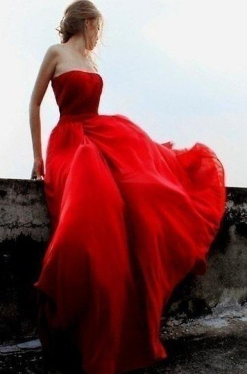 С чем сочитать красные платья? 04 С чем сочитать красные платья? 04