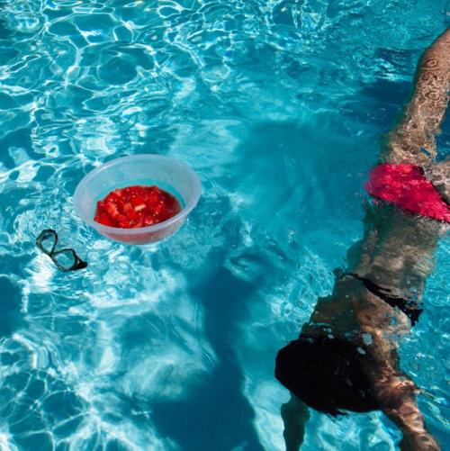 L I F E? 04 L I F E? 04