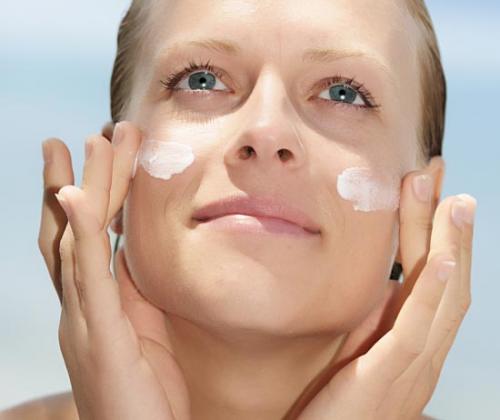 В ПРОДАЖЕ?    Гель - крем для лица сатиновое касание дневной Spf30 (для зрелой и чувствительной кожи, склонной к пигментации. 01