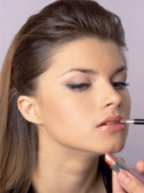 Зачем женщине нужен макияж? 01 Зачем женщине нужен макияж? 01