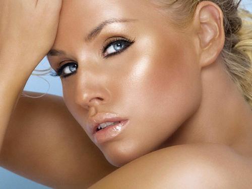 Техника нанесения макияжа стробинг в макияже. Новое слово в макияже: стробинг?