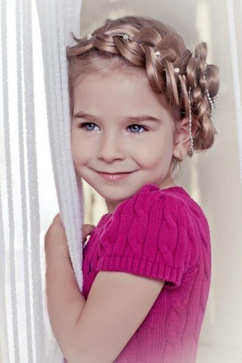 Такие малышки и с такими красивыми прическами! 06