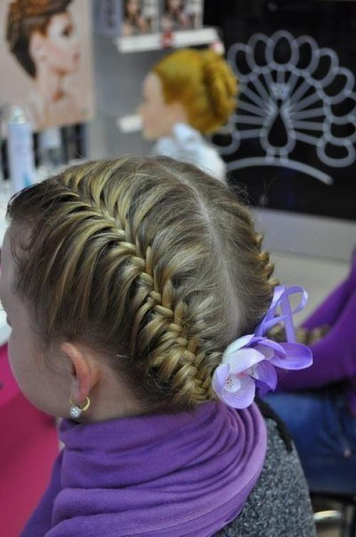 Такие малышки и с такими красивыми прическами! 01