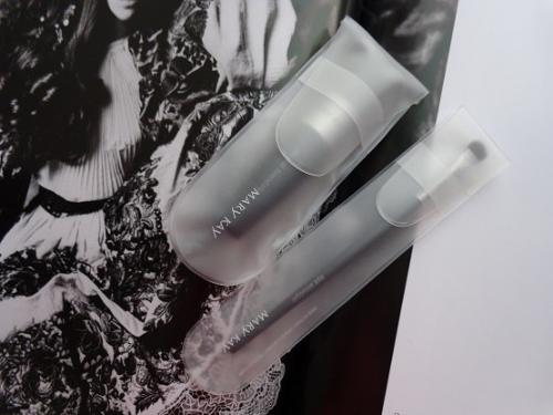 Чтобы создать красивый макияж, одной косметики конечно не достаточно! 03