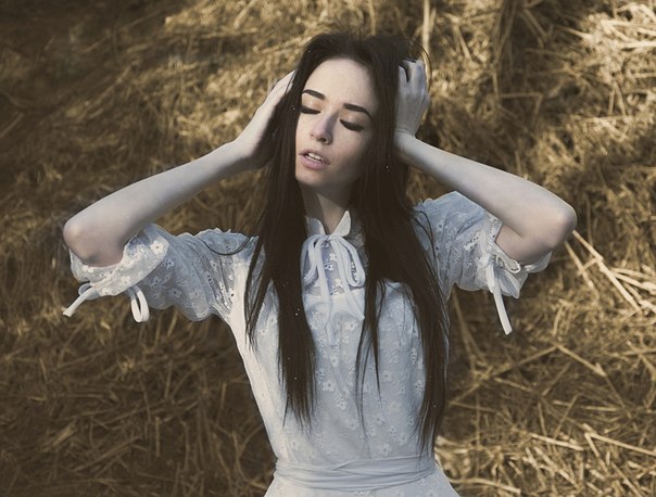 Москва.  Ищу миниатюрную модель брюнетку на 11-12 октября на пленерную тфп съемку в парке для воплощения интересной идеи. 02