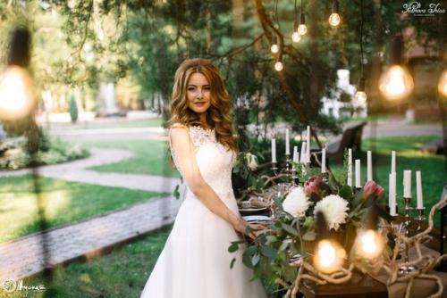 Вы хотите, чтобы ваша свадьба стала неповторимой и чтобы спустя много лет, просматривая фотоальбом, вы вспоминали какой же она была красивой? 03