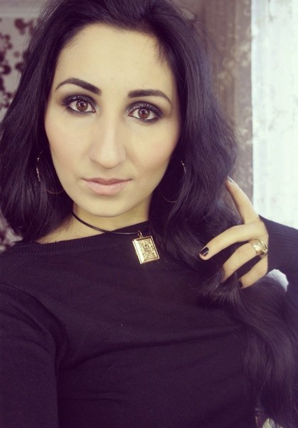 Smoky eyes – в буквальном переводе с английского «дымчатый глаз». 01