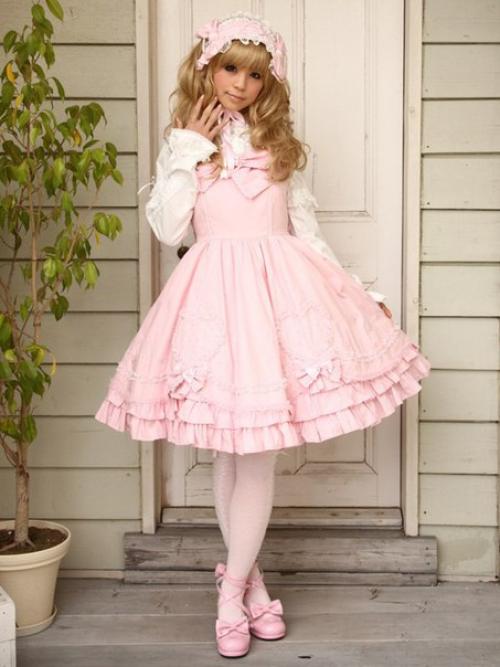 Разновидности лолит. Сладкая Лолита (Sweet Lolita/Amaloli) - обычно ее одежда мягких, пастельных тонов - розовая, лавандовая, мятная. 01 Разновидности лолит. Сладкая Лолита (Sweet Lolita/Amaloli) - обычно ее одежда мягких, пастельных тонов - розовая, лавандовая, мятная. 01