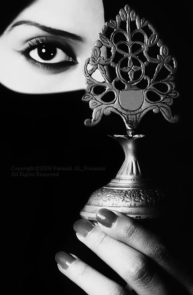 Сурьма - тайна пленительных глаз.