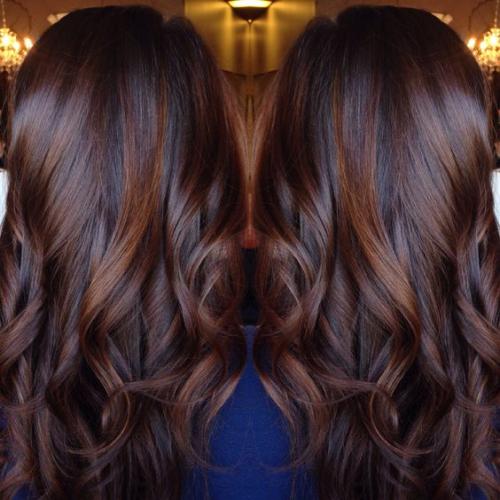 Современные технологии позволили производителям существенно расширить палитры. 02