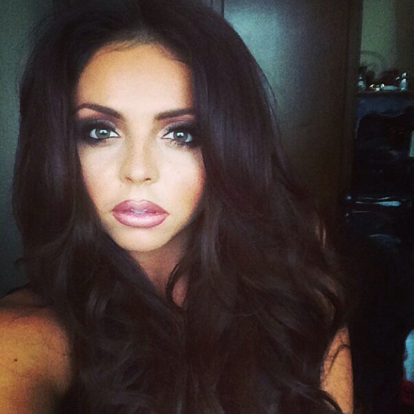 #Jesynelson.  - сегодня мы поговорим о перманентном макияже Smoky Eyes, его, как можно заметить, джеси часто использует. 01