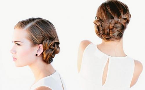 Вымытые слегка подсушенные волосы накрутите на крупные бигуди и дайте им высохнуть. 04