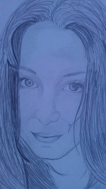 Телефон HTC Sensation Z710e, гиг оперативы, два ядра, экран Горила - Глаз, игры тянет норм, состояние отличное, экран и задняя панель в высоком идеале, в целом комплекте зарядка, наушники и флэшка микро сд по необходимости, продам 4000, возможен торг. 07