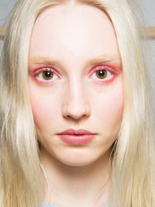 Привет весна: как правильно использовать розовые тени для создания трендового макияжа глаз. 01