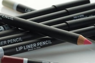 Карандаш для подводки глаз и губ. 05 Карандаш для подводки глаз и губ. 05