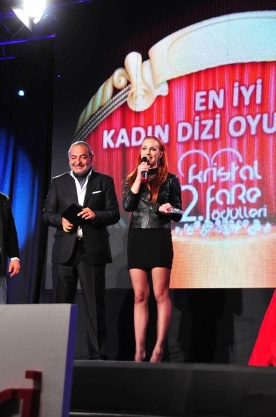 Ровно год назад наша красавица посетила одно из турецких мероприятий Kristal Fare d lleri. 02