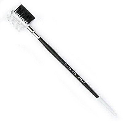 Для коррекции вам понадобится специальный карандаш для бровей. 04