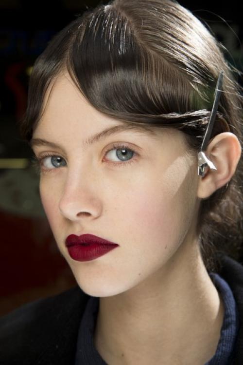 Кратко о тенденциях в макияже весна - лето 2016. 01