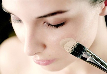 Правильно мы наносим тональный крем с Mary Kay! 01