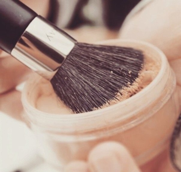 Правильно мы наносим тональный крем с Mary Kay! 03